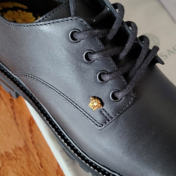 Versace Men's Black Leather Shoes - Picture 4 of 11